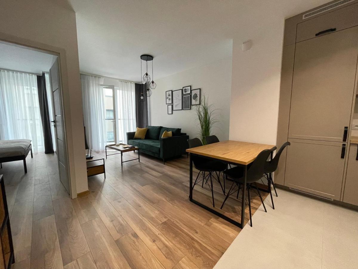 Newport Industrial Apartment Βαρσοβία Εξωτερικό φωτογραφία