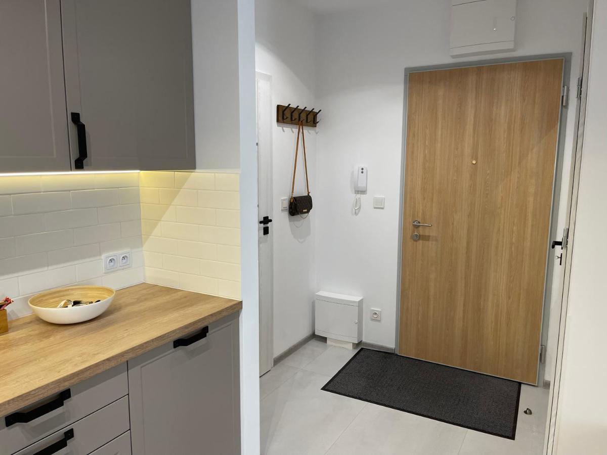 Newport Industrial Apartment Βαρσοβία Εξωτερικό φωτογραφία